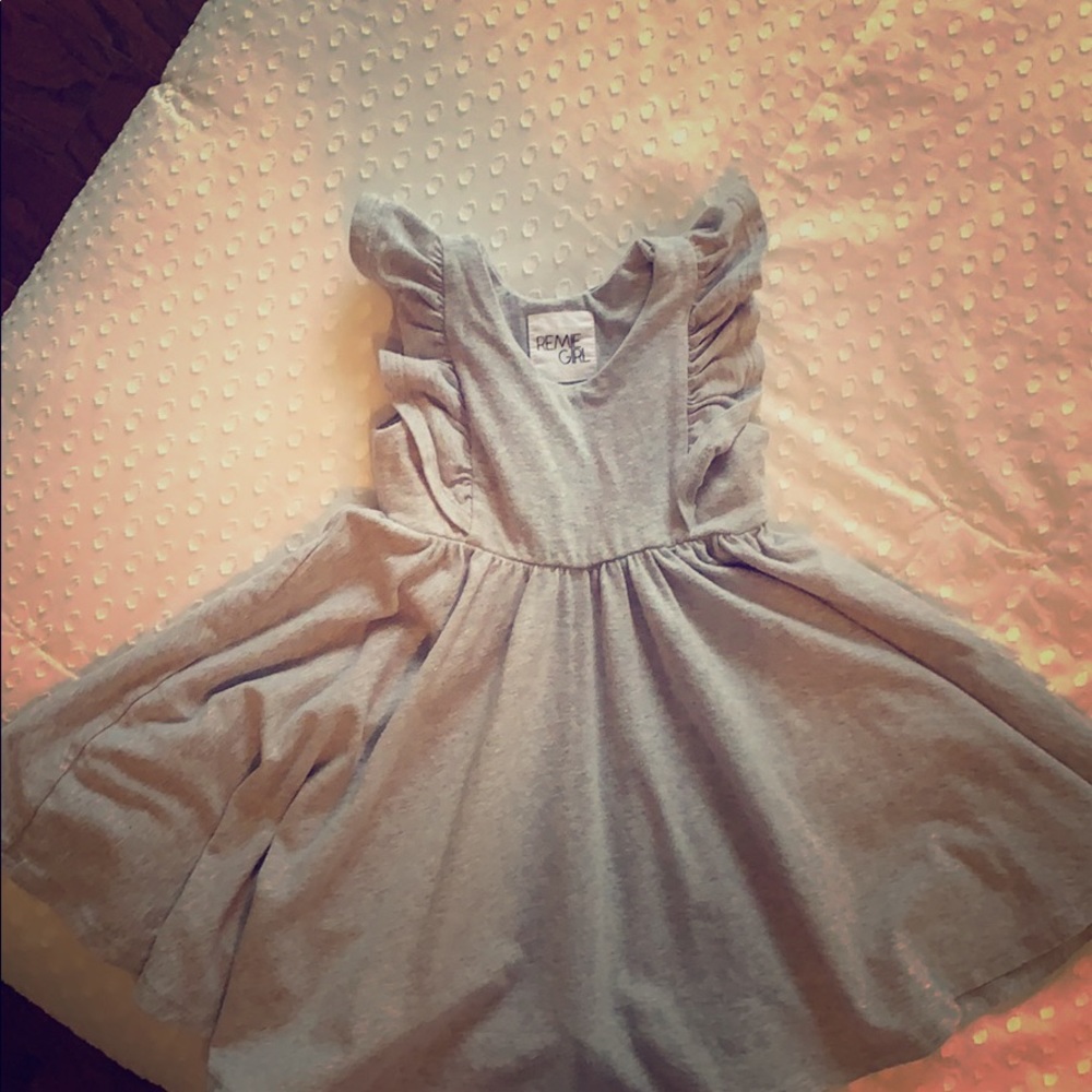 Remie Girl Ruffle Dress 12-18 month EUC!!!
